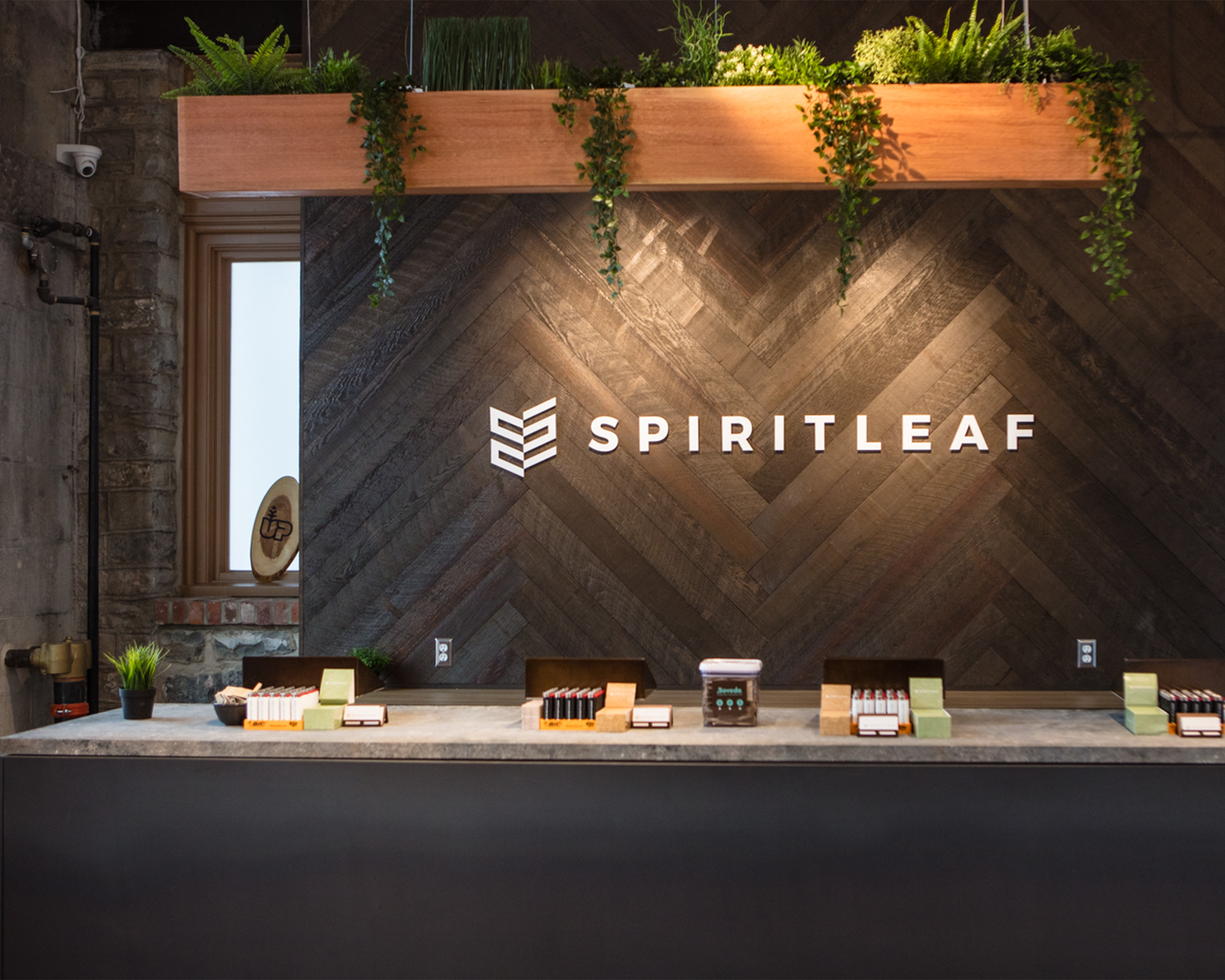 Spiritleaf store counter