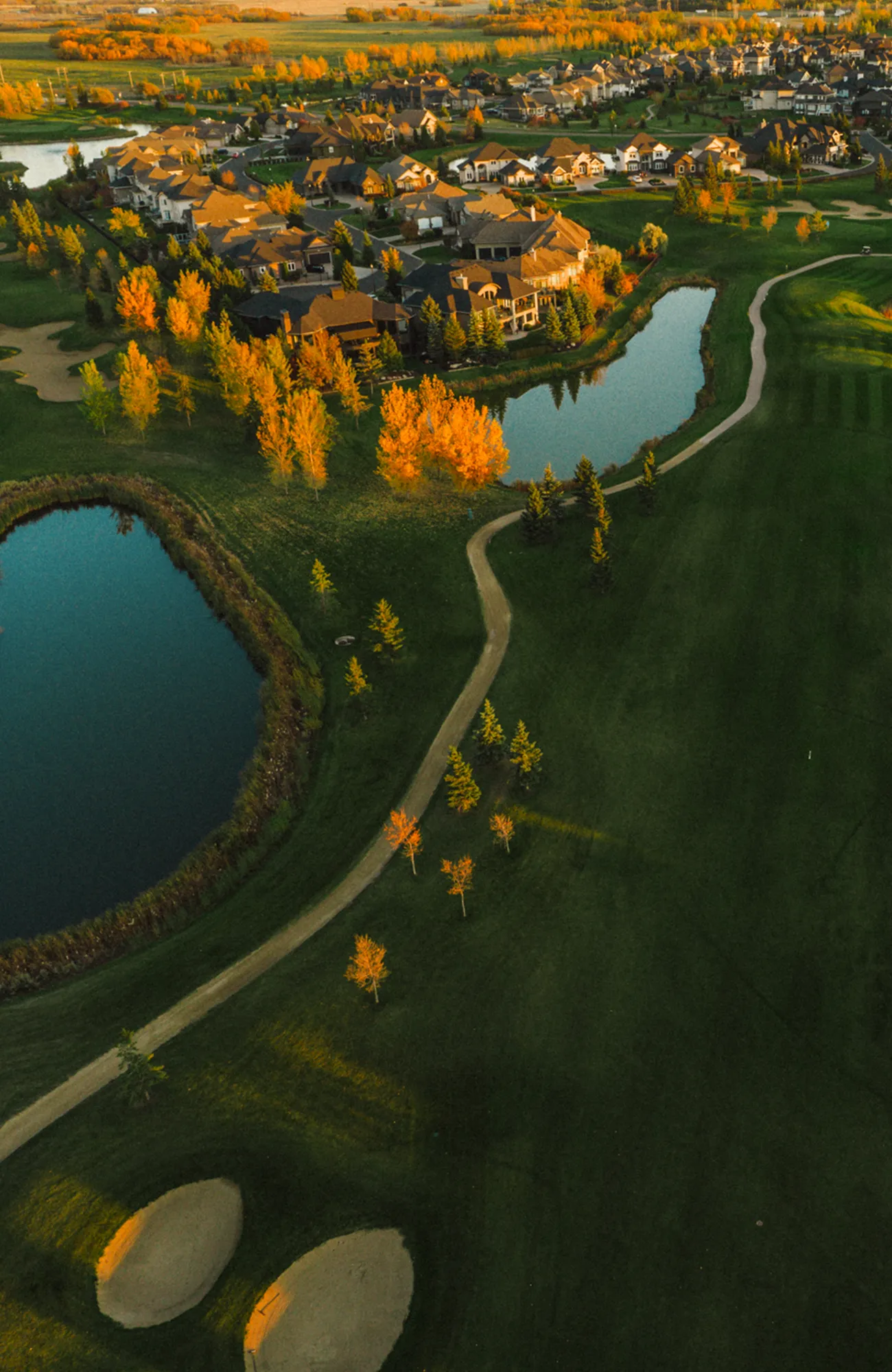 bird's eye view of golf course